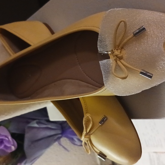 Ralph Lauren shoe - Picture 2 of 4